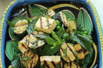Grilled-Zucchini-and-Halloumi-Salad